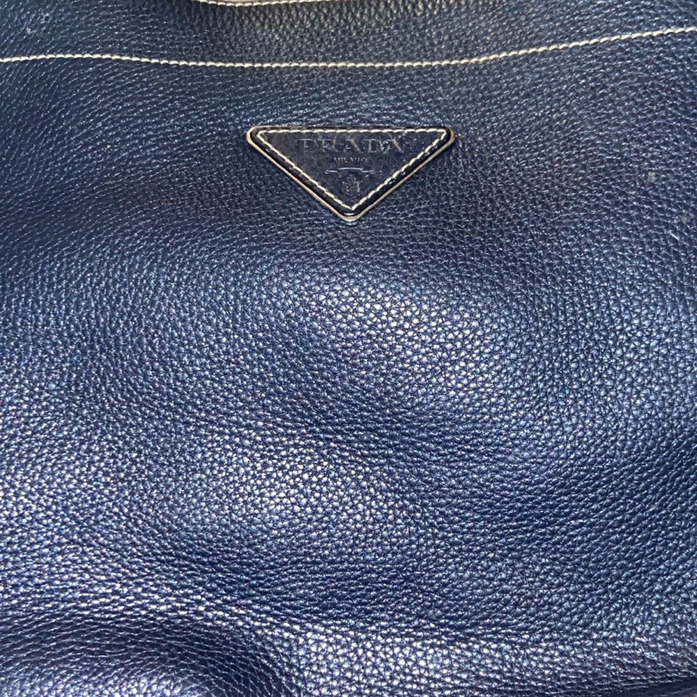 💙BEAUTIFUL PRADA BAG💙 - Picture 3 of 10